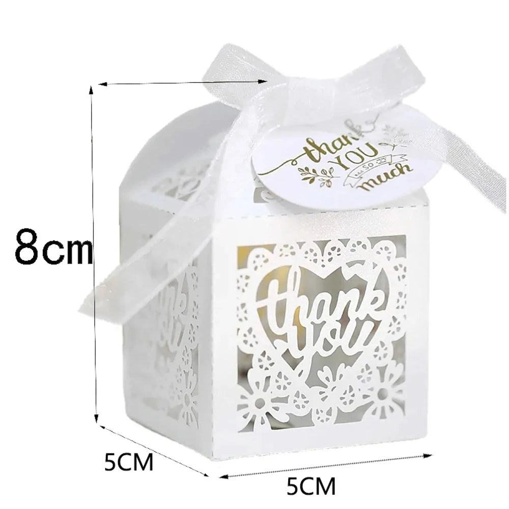 50Pcs/Lot Lase Cut Bride Groom Wedding Sweets Candy Box Guests Gift Boxes Paper Packaging Baby Shower Chocolate Cookie Box